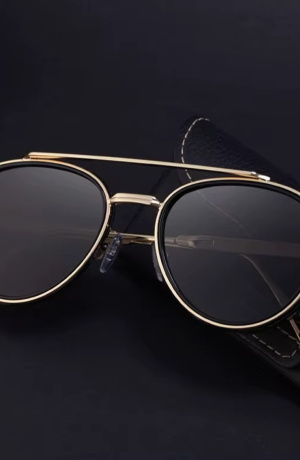 Polarized sun glasses
